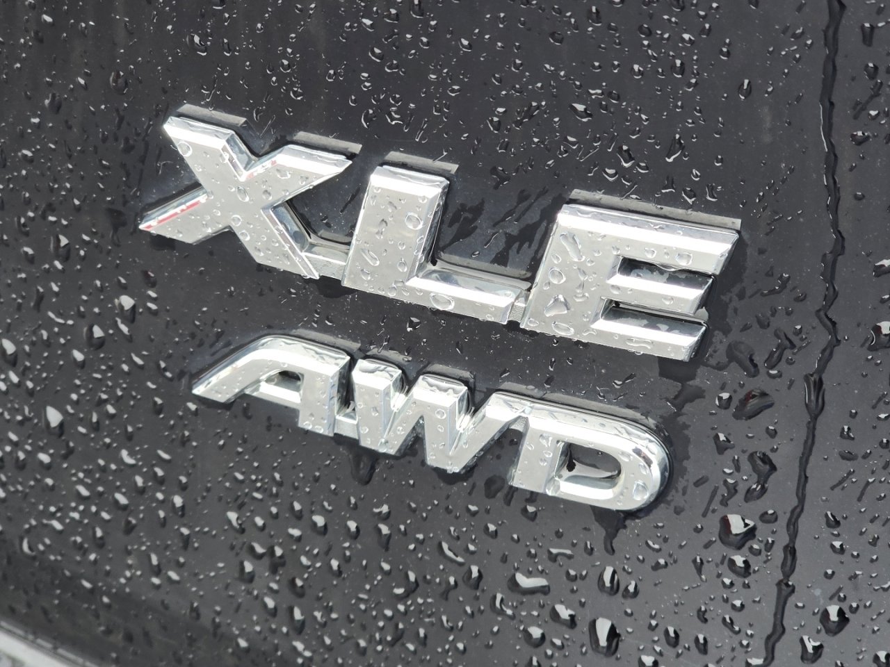 Certified 2021 Toyota RAV4 XLE w/ Convenience Package AWD/4WD image 17