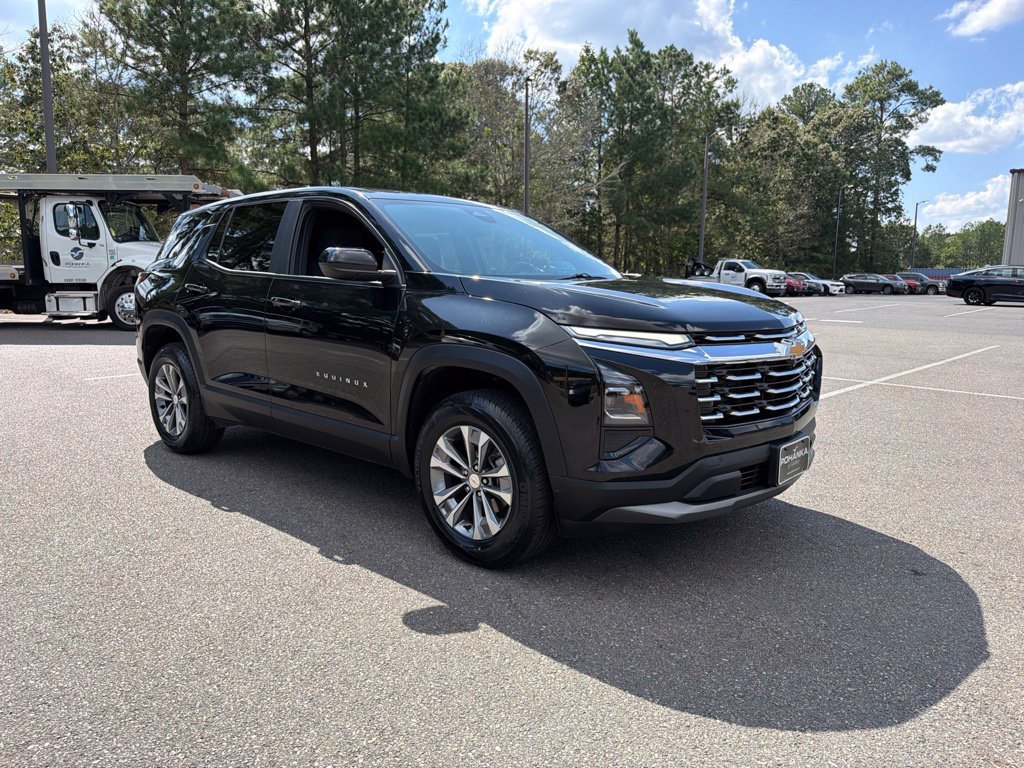 Used 2025 Chevrolet Equinox LT FWD image 6