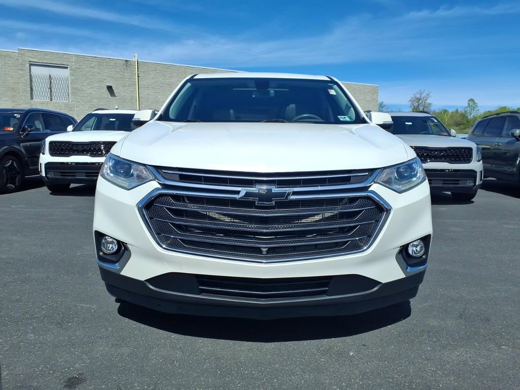 Used 2021 Chevrolet Traverse LT w/ LT Premium Package AWD/4WD image 4