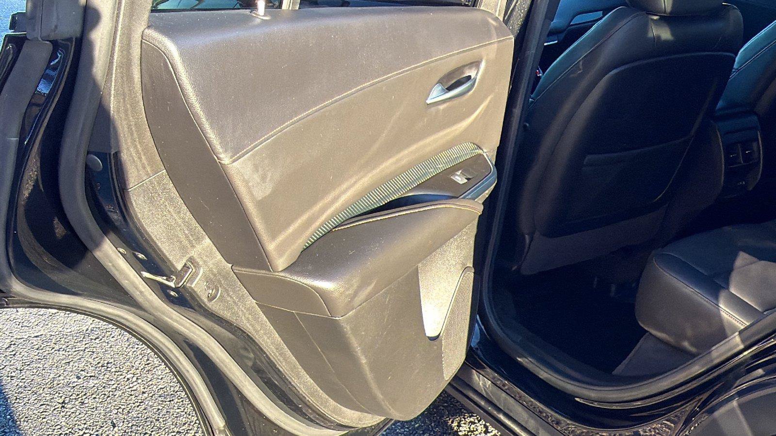 Used 2020 Cadillac XT4 Sport w/ Cold Weather Package FWD image 23