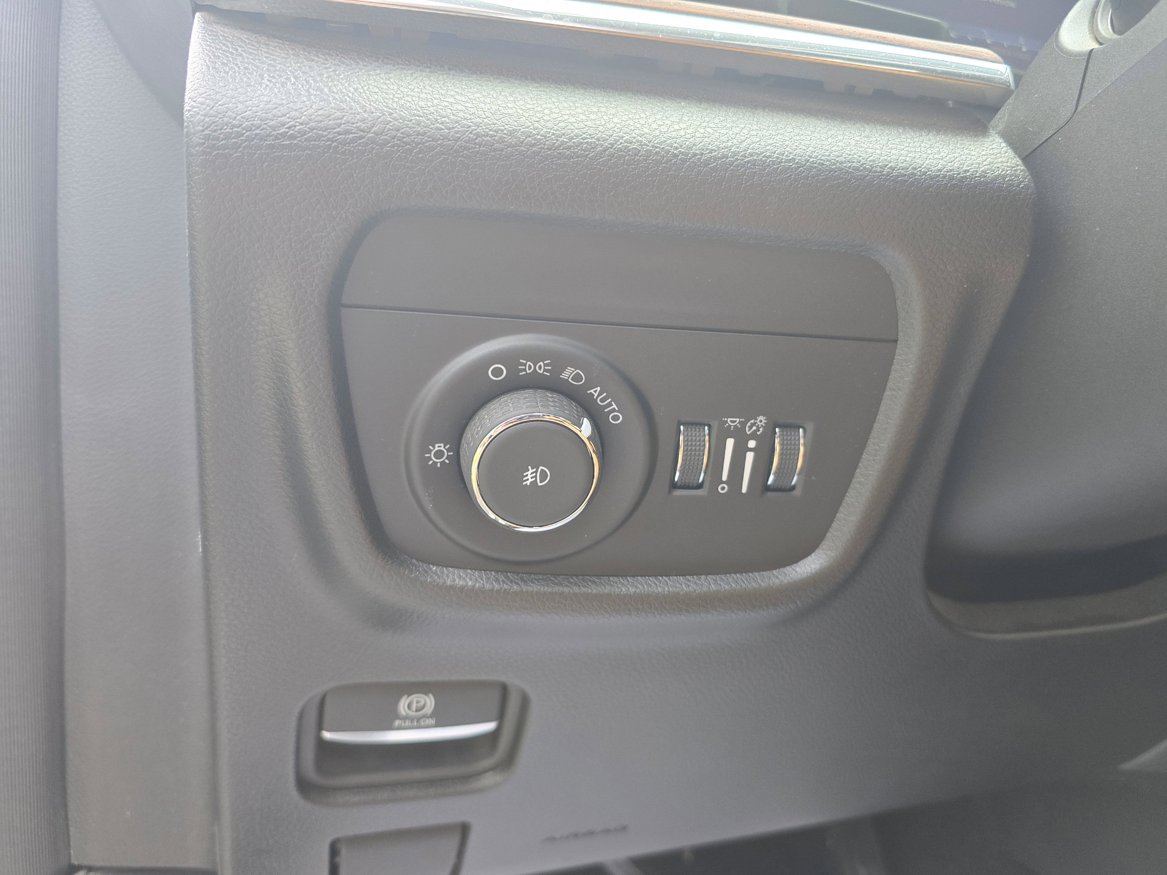 Used 2024 Jeep Grand Cherokee Summit w/ Adv Protech Group IV AWD/4WD image 20