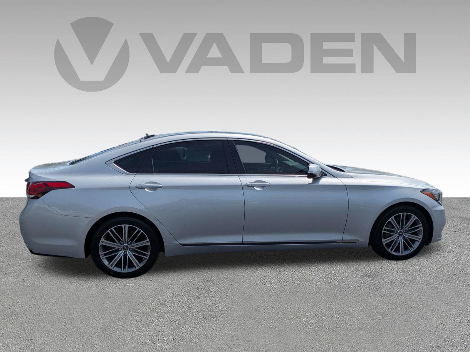 Used 2018 Genesis G80 3.8 w/ Option Group 02 RWD image 24