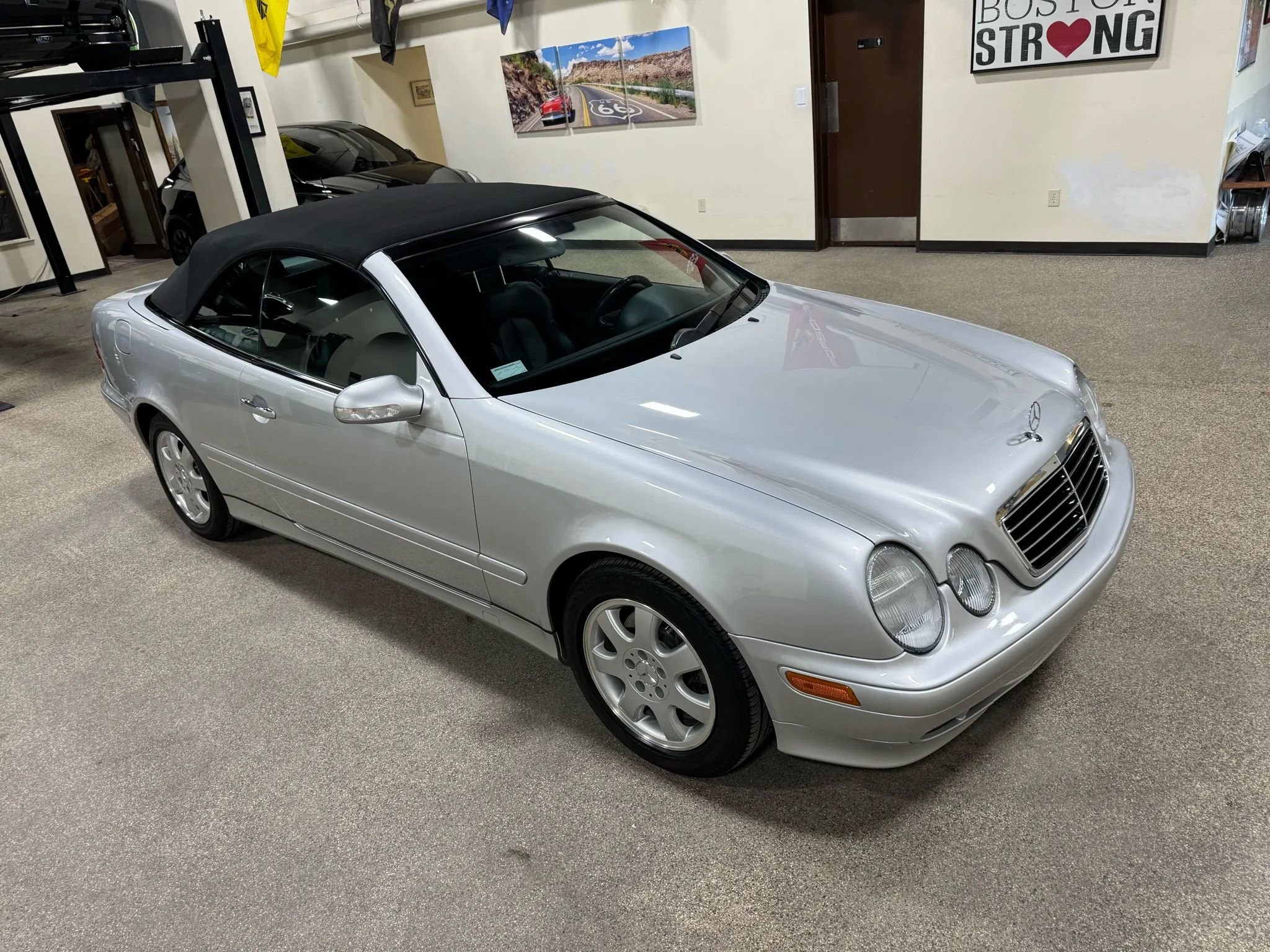 Used 2002 Mercedes-Benz CLK 320 Cabriolet image 11