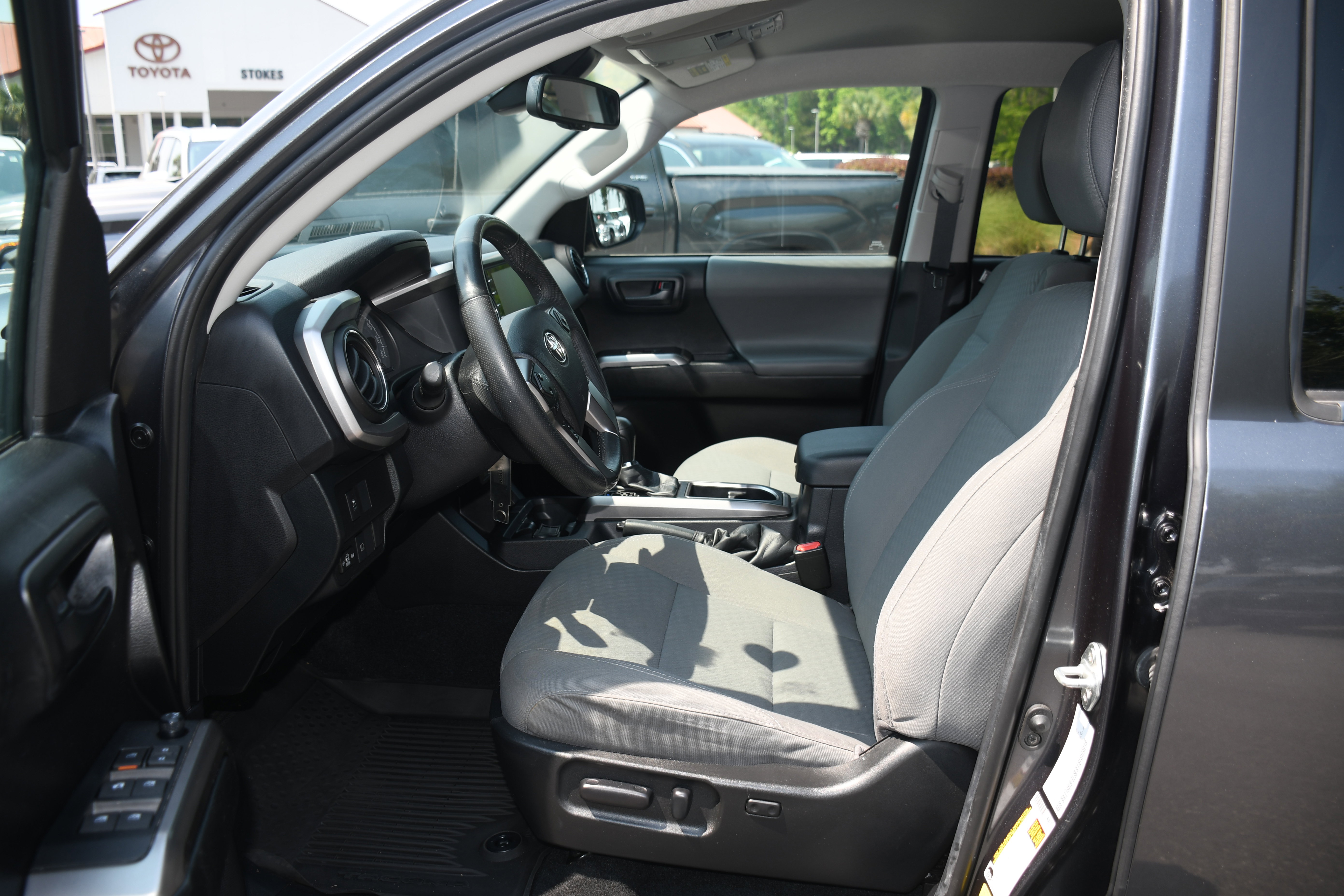 Certified 2021 Toyota Tacoma SR5 RWD image 7