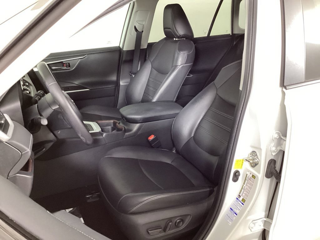 Used 2020 Toyota RAV4 Limited w/ Limited Grade Weather Package AWD/4WD image 30