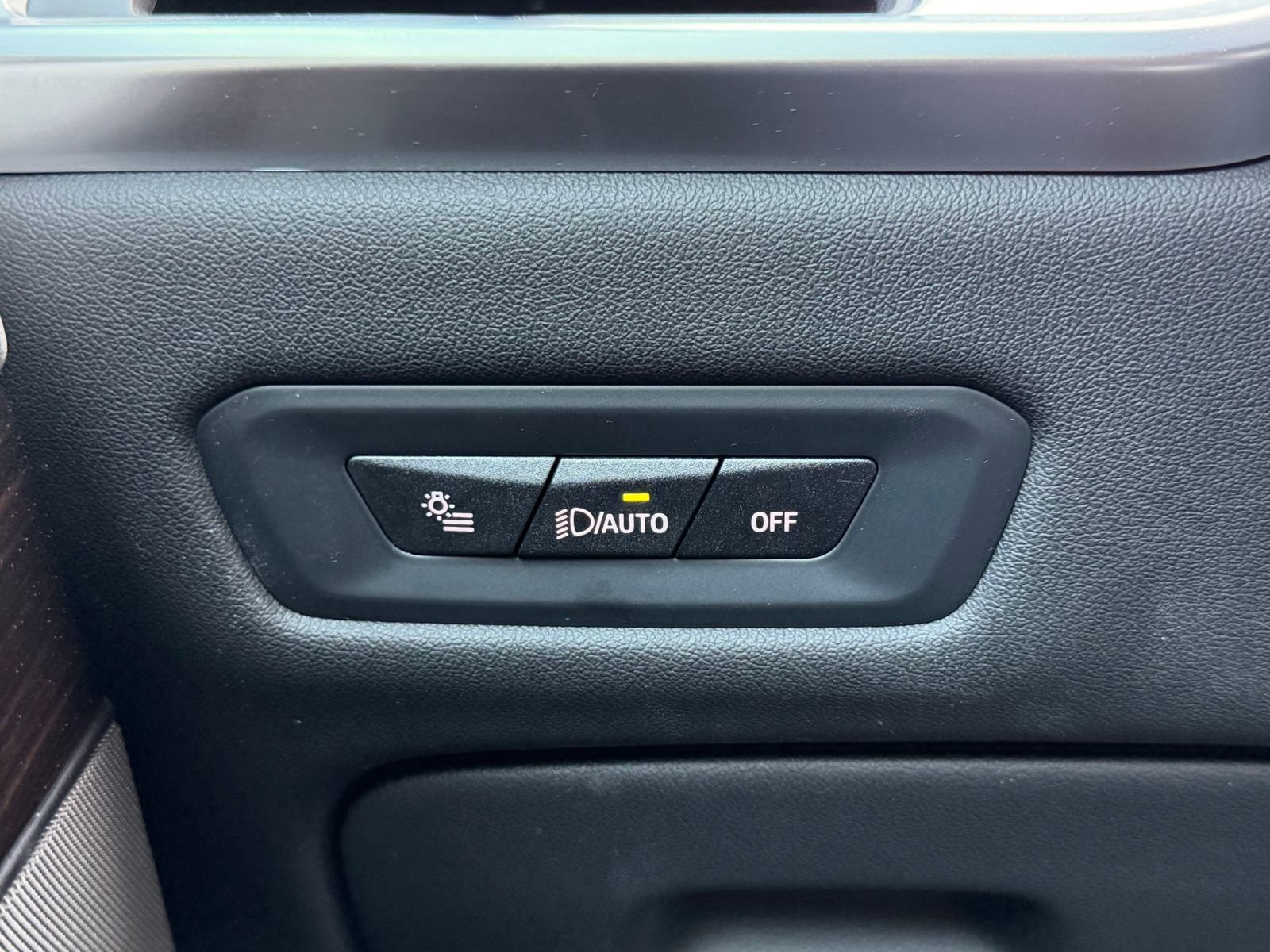 Certified 2024 BMW X5 xDrive50e w/ Premium Package image 24