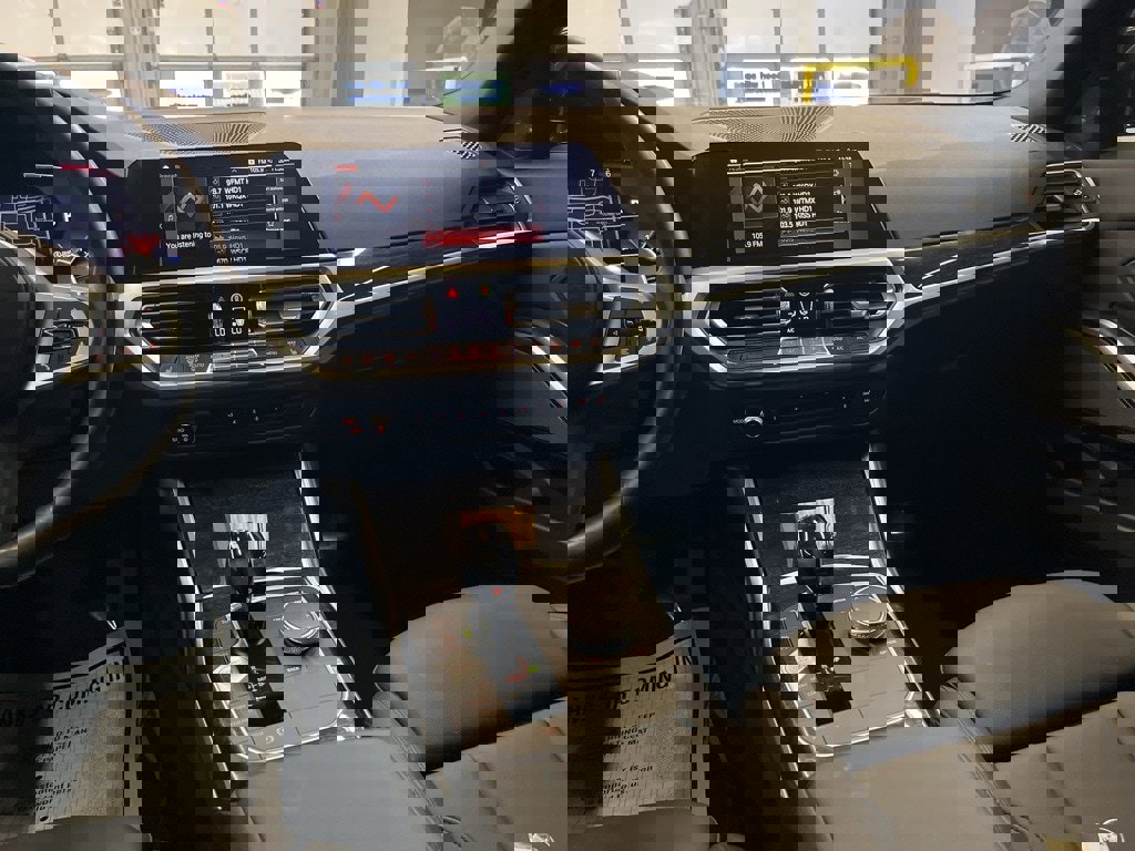 Used 2020 BMW 330i xDrive Sedan w/ Premium Package image 19