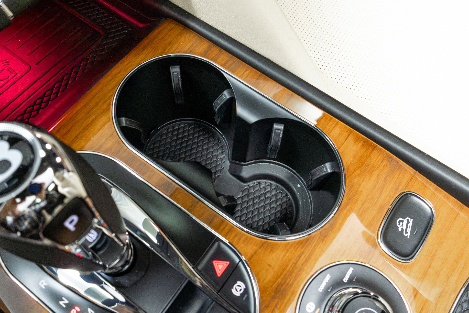 Used 2021 Bentley Bentayga w/ First Edition Specification AWD/4WD image 76