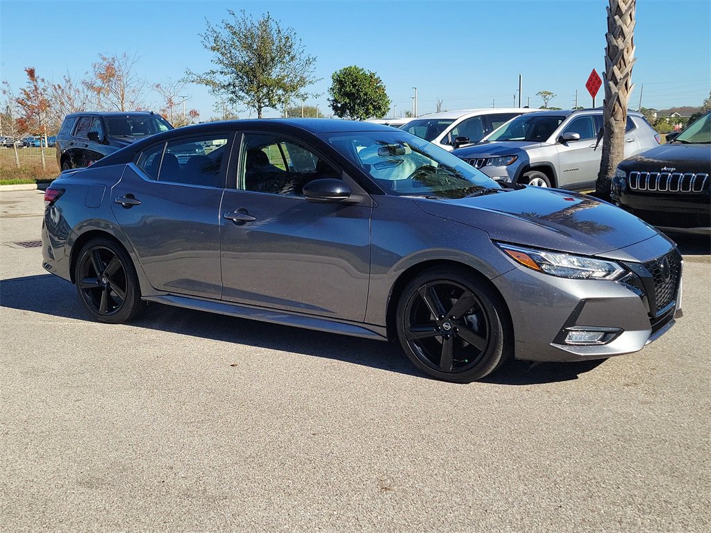 Used 2023 Nissan Sentra SR w/ Midnight Edition Package image 2