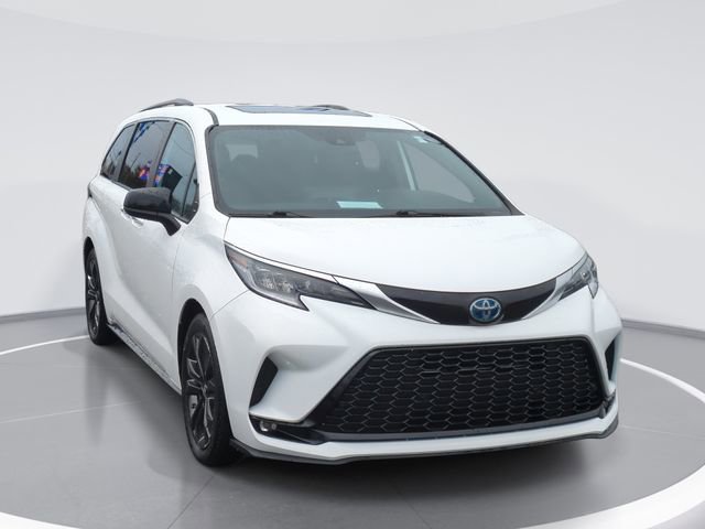 Used 2023 Toyota Sienna XSE