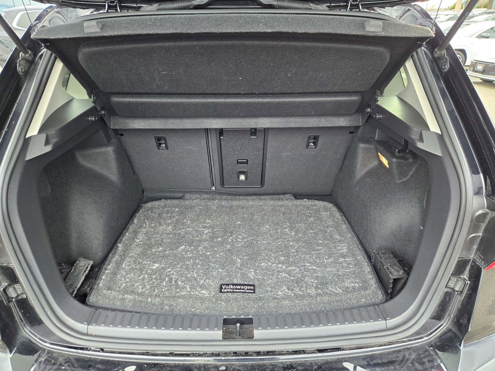 Used 2022 Volkswagen Taos SEL image 27