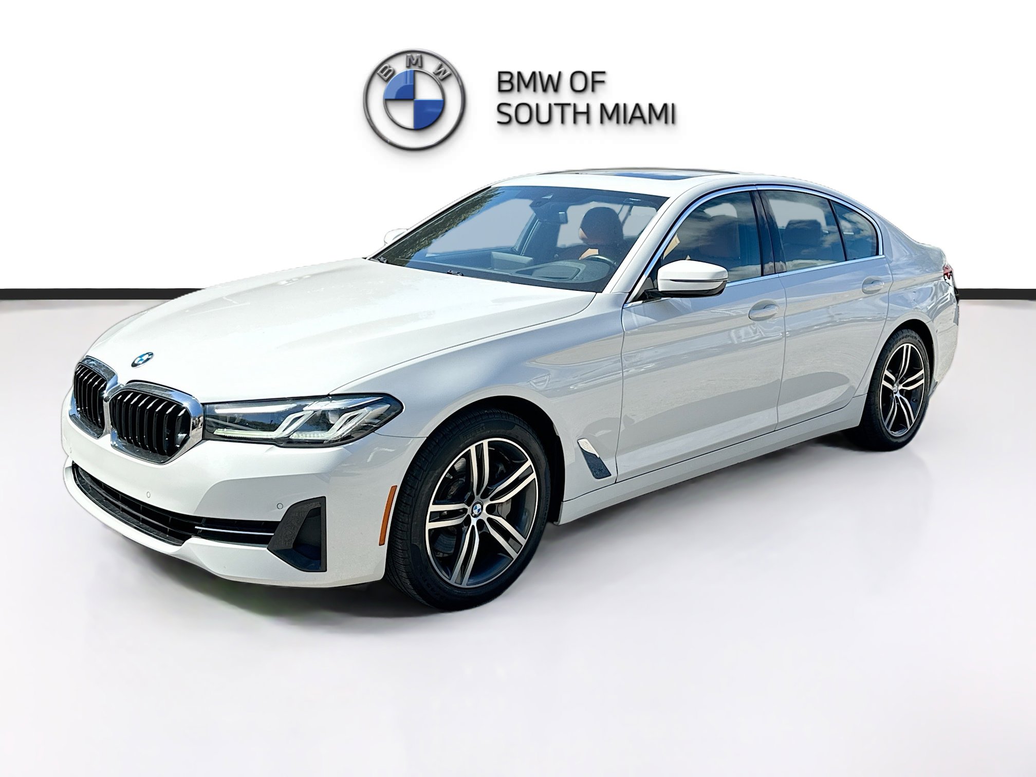 Used 2023 BMW 530i w/ Premium Package image 3