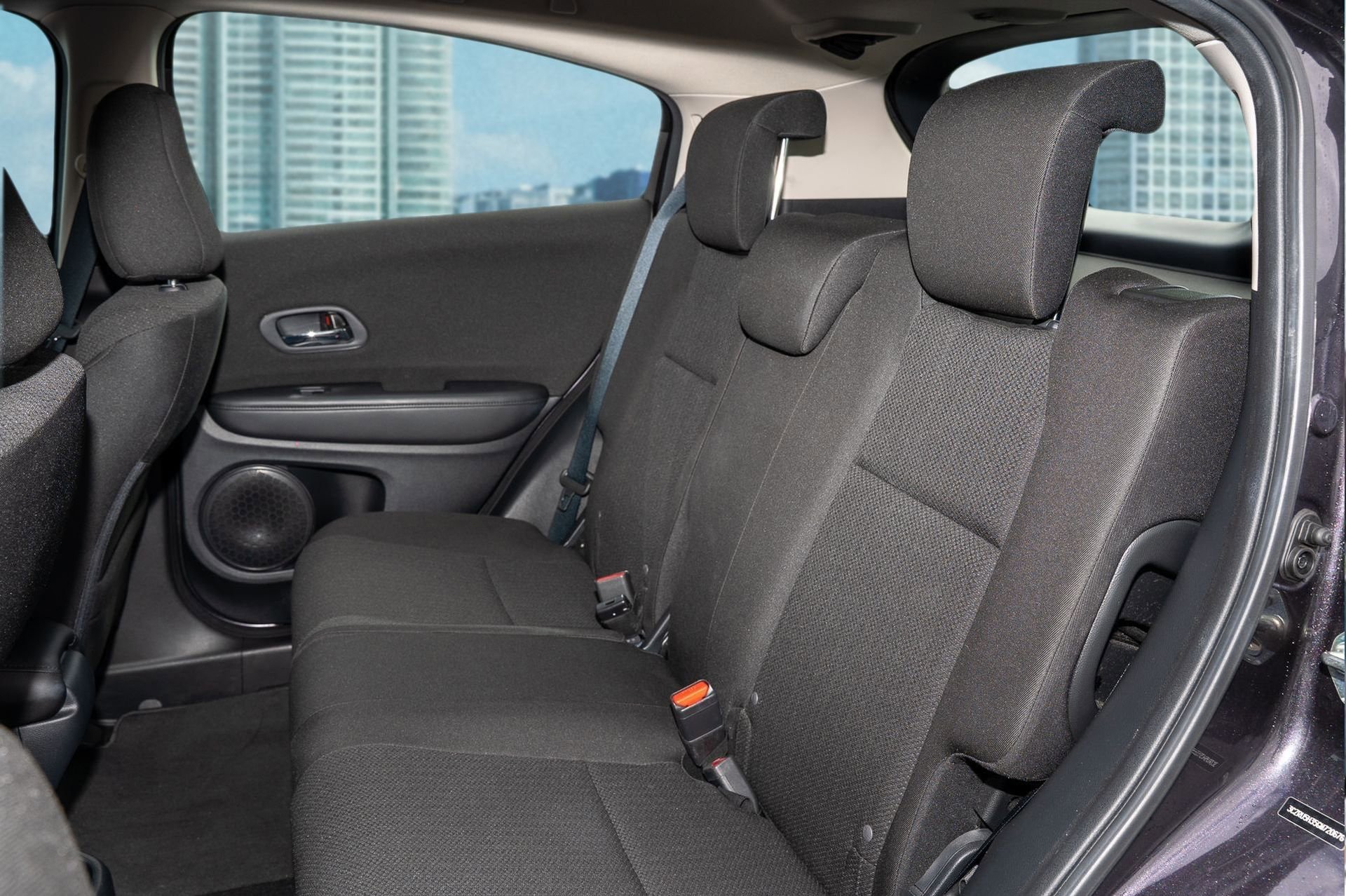 Used 2016 Honda HR-V LX image 16