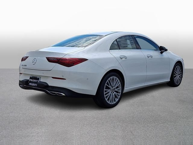 Used 2025 Mercedes-Benz CLA 250 image 4
