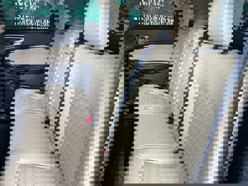 Used 2018 Ford Edge SEL w/ Equipment Group 201A image 25