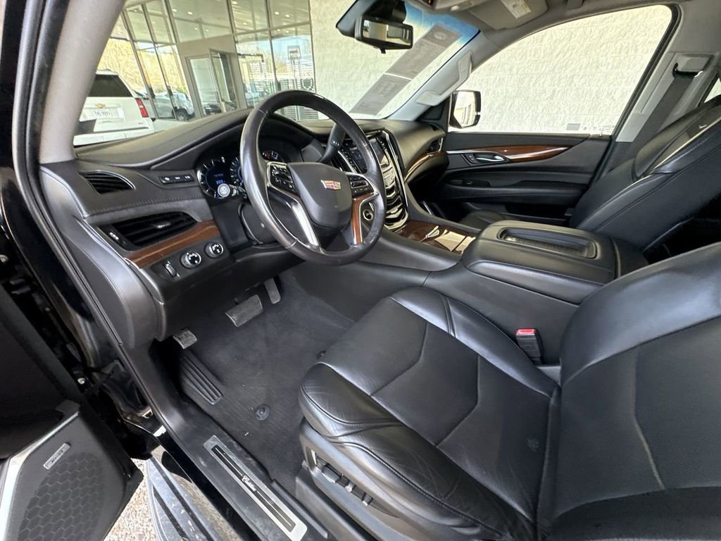 Certified 2020 Cadillac Escalade ESV Luxury image 10