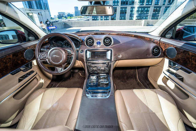 Used 2012 Jaguar XJ RWD image 55