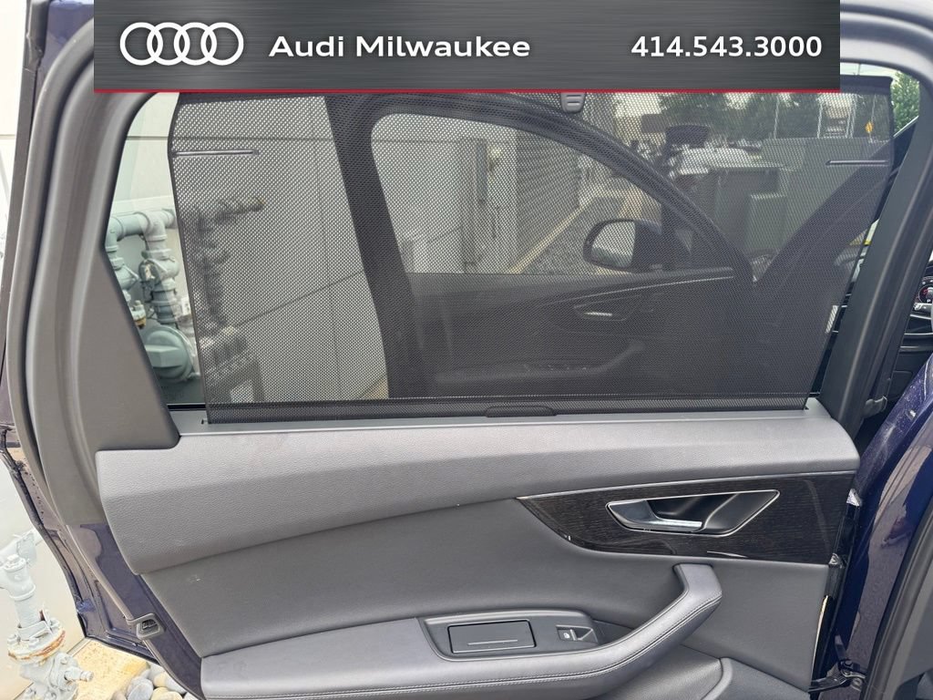 Used 2023 Audi Q7 3.0T Premium Plus w/ Premium Plus Package AWD/4WD image 12