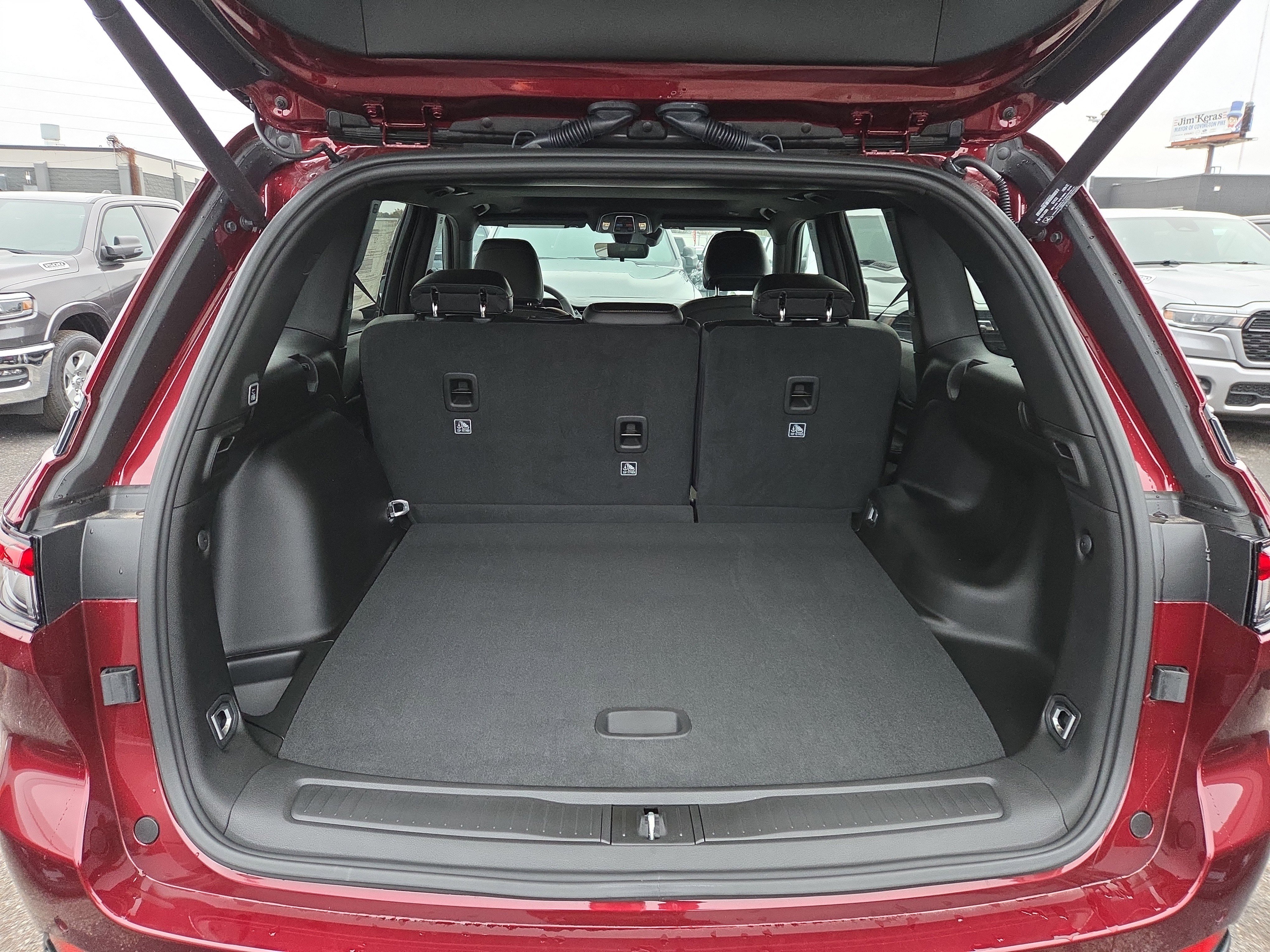 New 2025 Jeep Grand Cherokee 4WD image 8