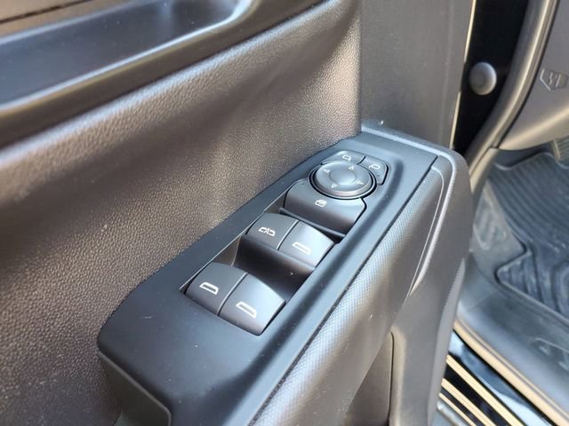 Used 2022 Chevrolet Silverado 1500 Custom w/ Safety Confidence Package image 21