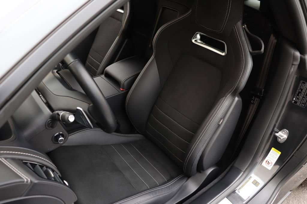 Used 2022 Jaguar F-TYPE R-Dynamic image 24