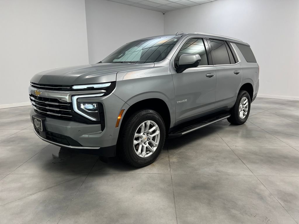 Used 2025 Chevrolet Tahoe LT image 3