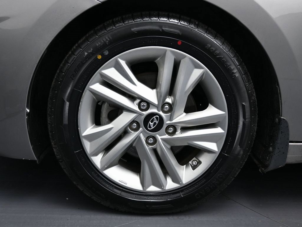 Used 2020 Hyundai Elantra Value Edition w/ Cargo Package (C1) image 10