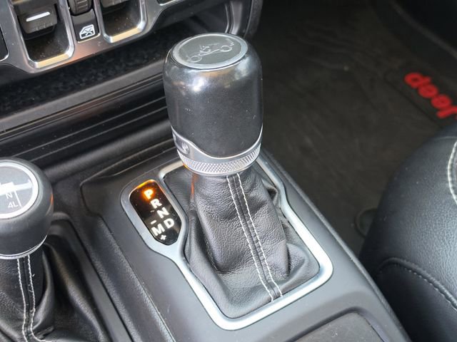 Used 2020 Jeep Wrangler Unlimited Sahara AWD/4WD image 31