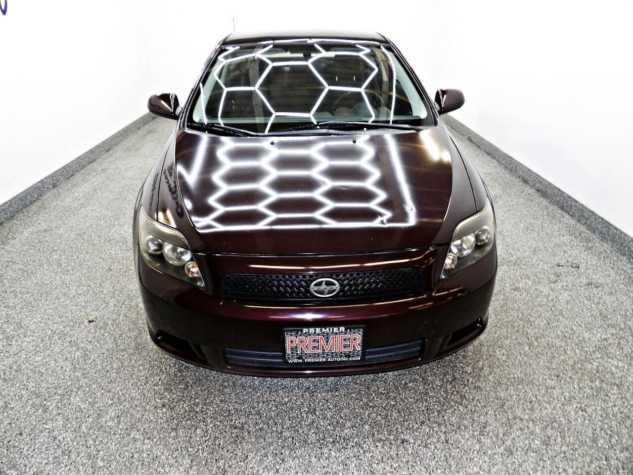 Used 2010 Scion tC FWD image 2
