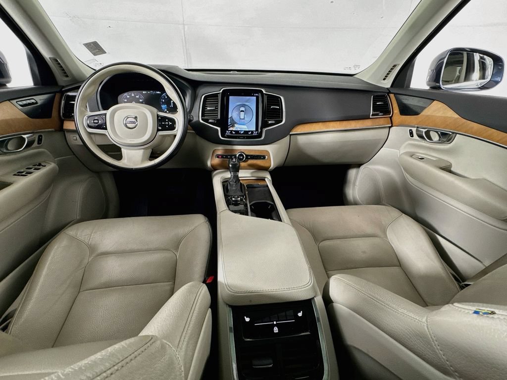 Used 2022 Volvo XC90 T6 Momentum w/ Advanced Package AWD/4WD image 26