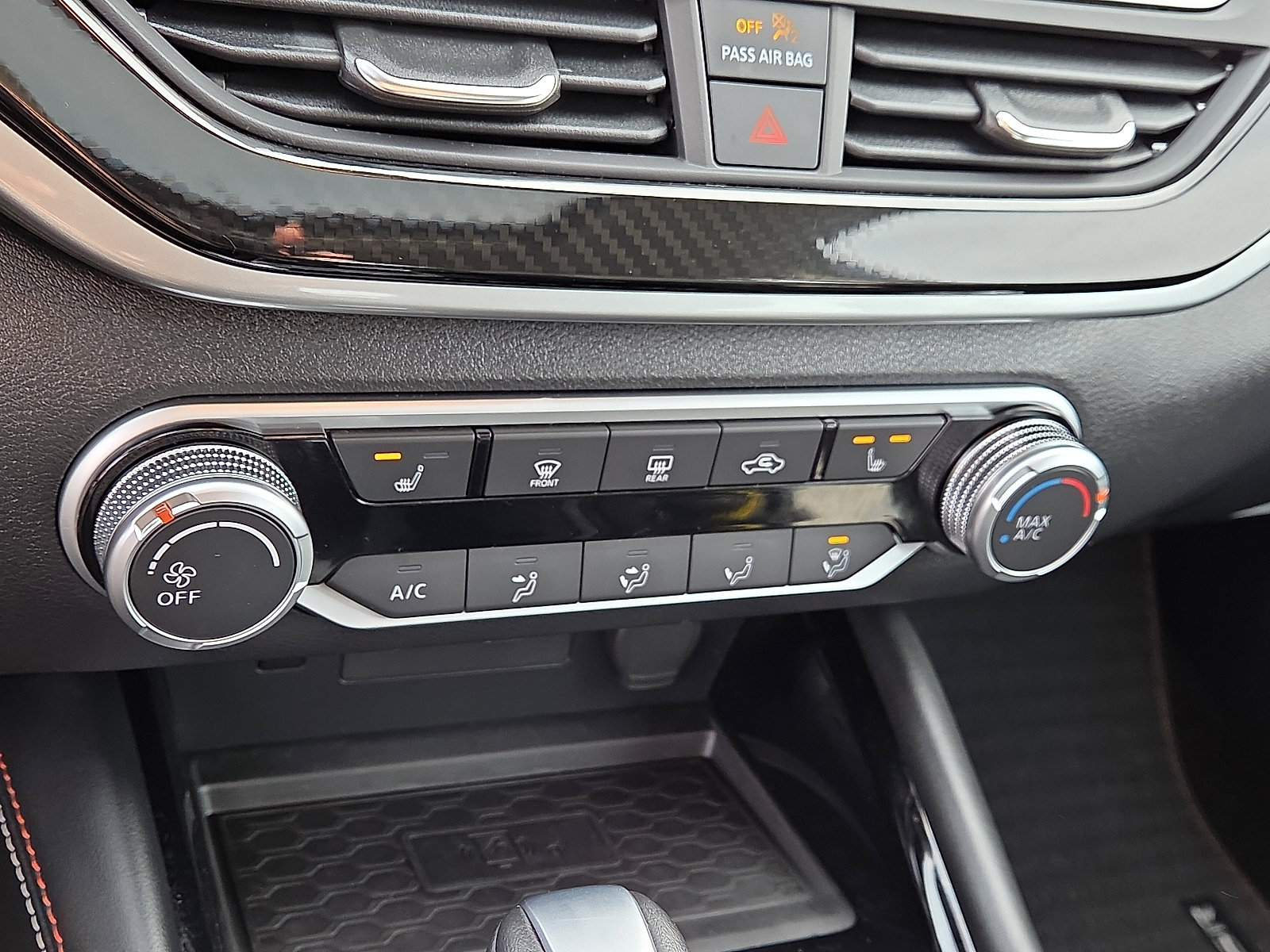 Used 2023 Nissan Altima 2.5 SR w/ SR Premium Package image 17