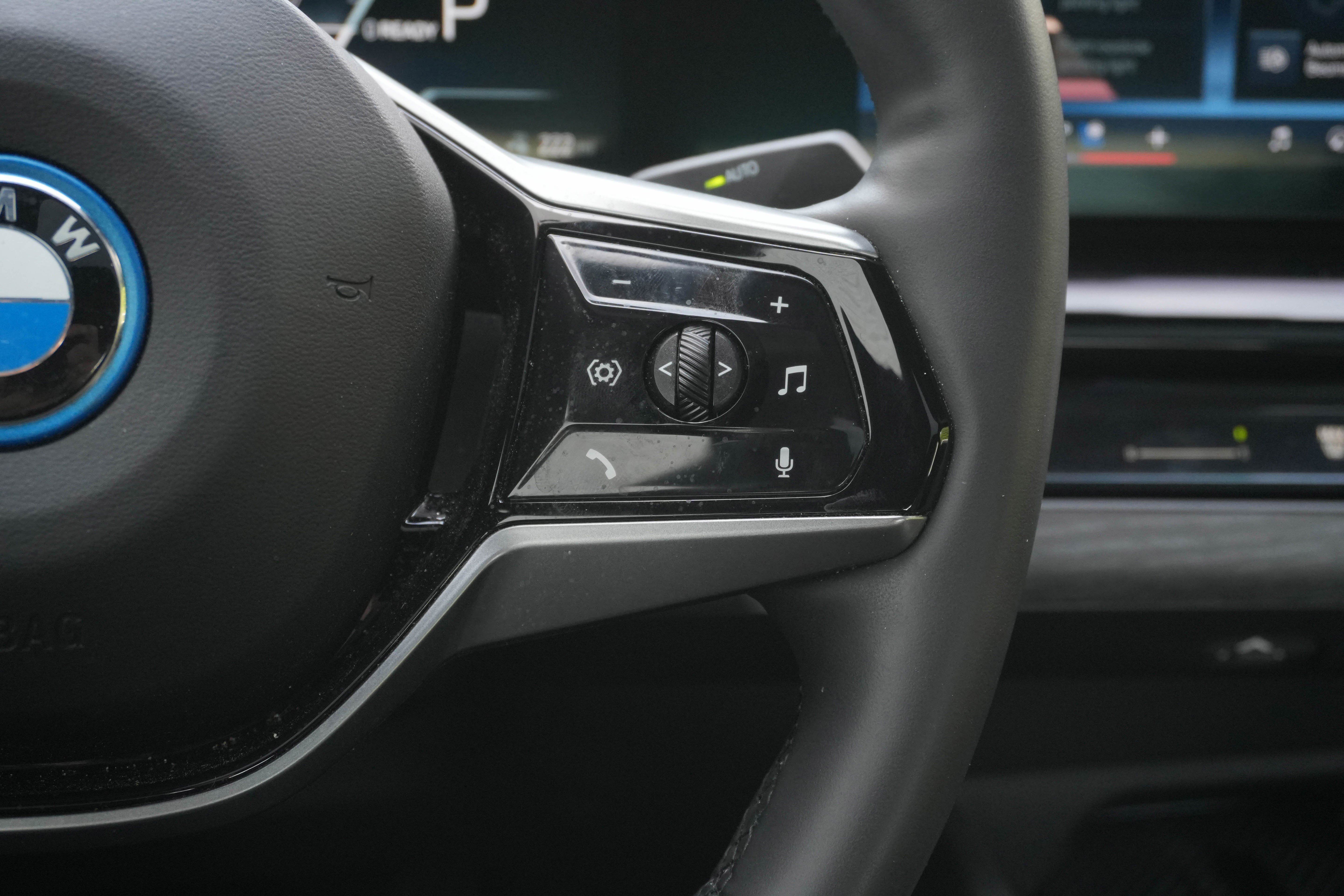 Certified 2024 BMW i5 eDrive40i w/ Convenience Package RWD image 19