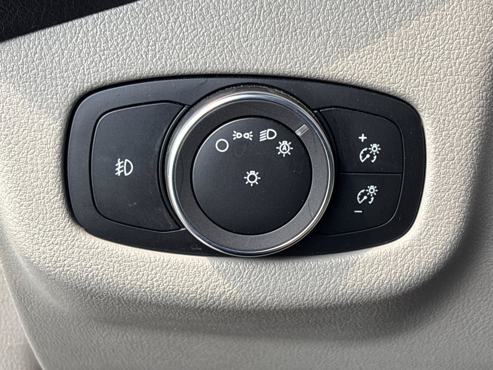 Used 2022 Ford Transit Connect XLT FWD image 17