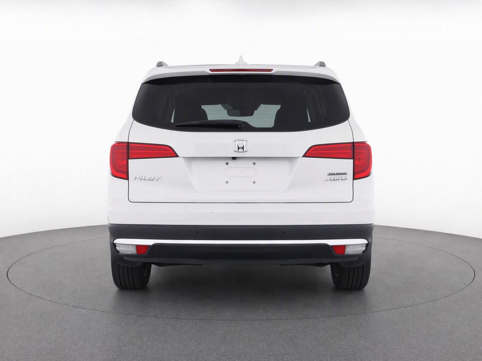 Used 2017 Honda Pilot Touring image 5