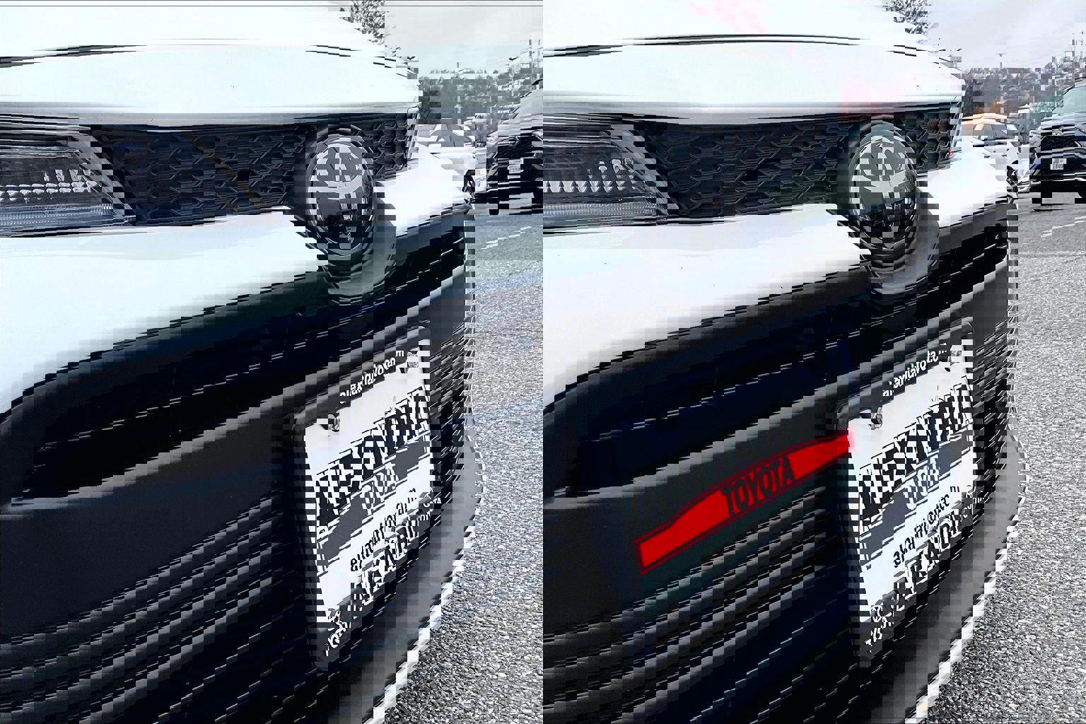 Used 2025 Toyota Corolla LE image 28