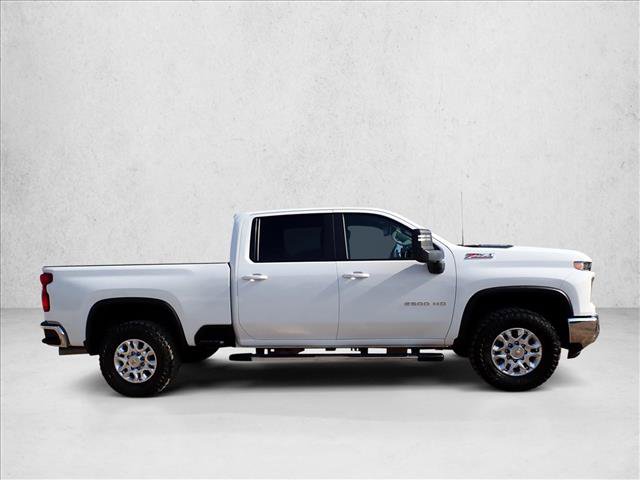 Used 2025 Chevrolet Silverado 2500 LT AWD/4WD image 5