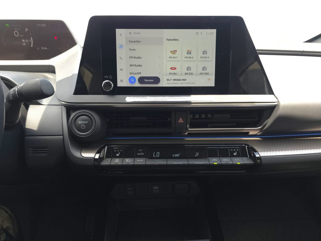 Used 2024 Toyota Prius XLE FWD image 23
