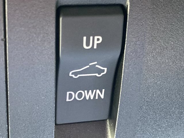 Used 2020 Lexus UX 250h w/ Premium Package AWD/4WD image 31