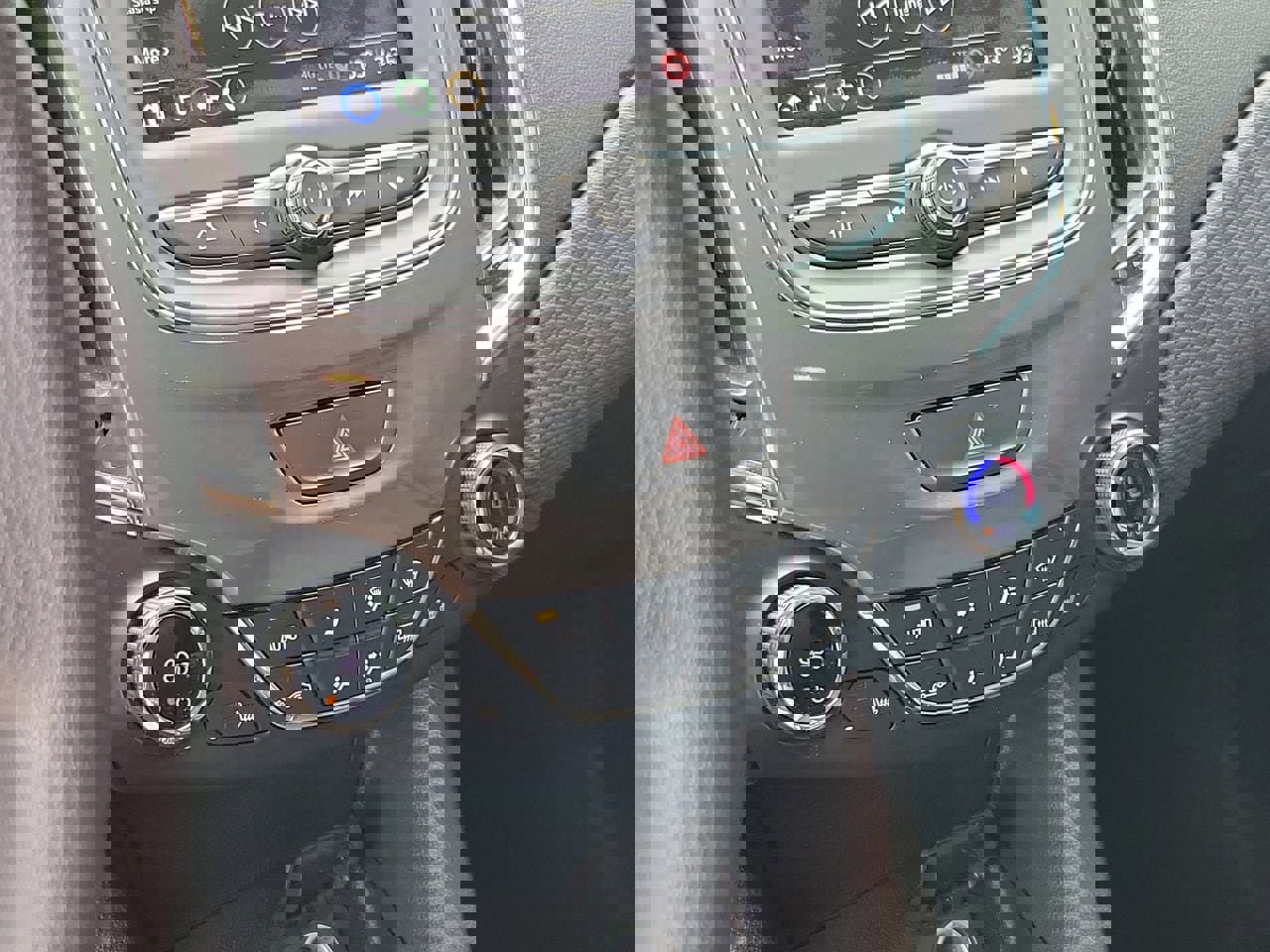 Used 2019 Chevrolet Cruze LT w/ Convenience Package image 25