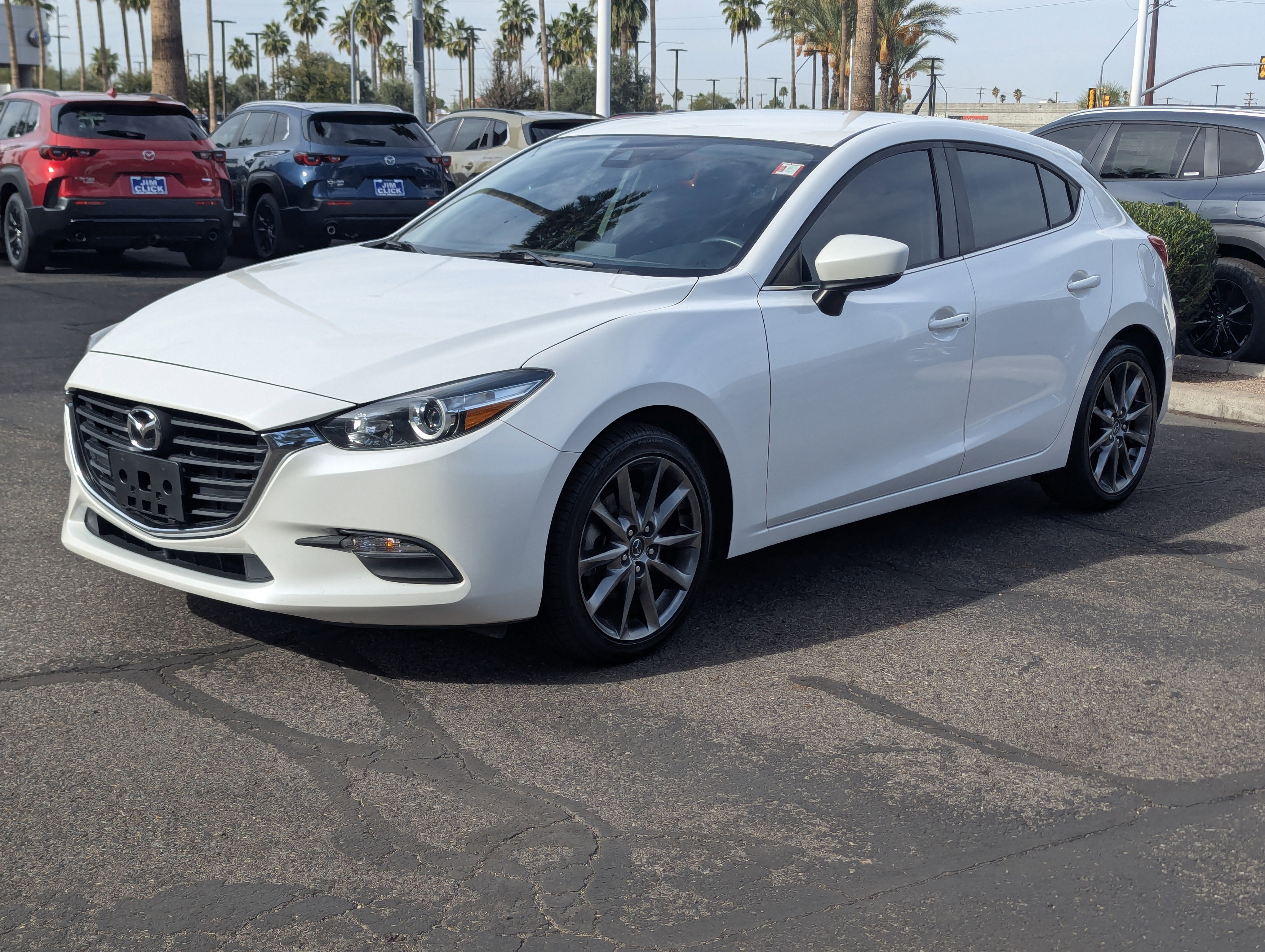 Used 2018 MAZDA MAZDA3 Touring image 5