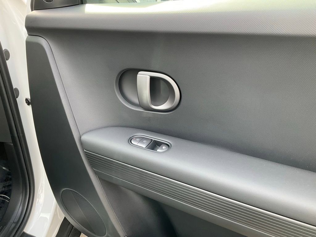 Used 2025 Hyundai Ioniq 5 SEL image 65