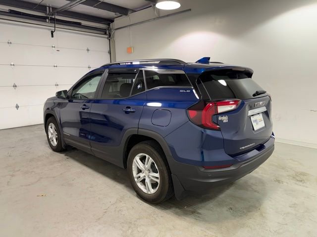 Certified 2023 GMC Terrain SLE w/ Driver Convenience Package image 5