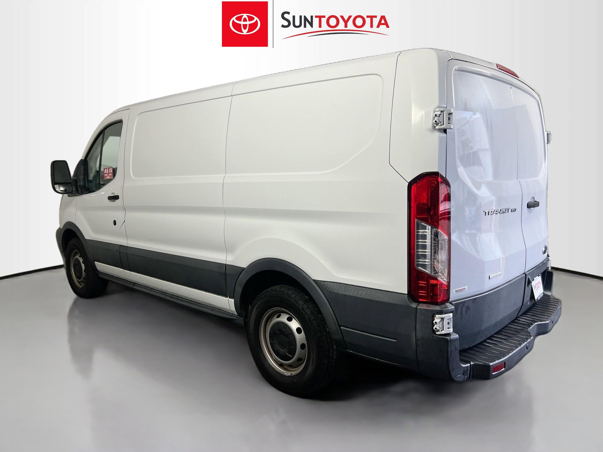 Used 2017 Ford Transit 150 130 Low Roof RWD image 6