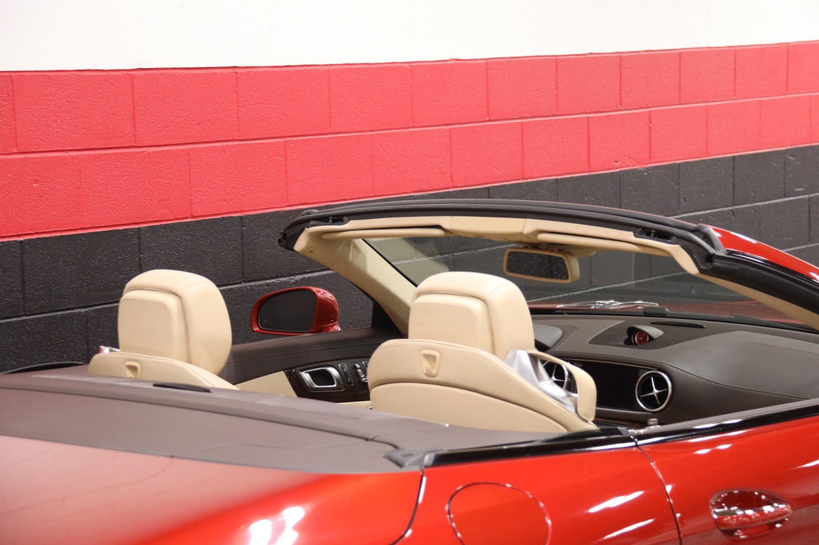 Used 2018 Mercedes-Benz SL 450 image 10