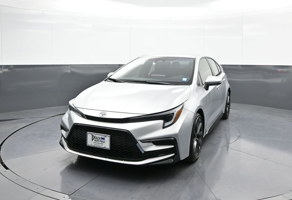 Certified 2023 Toyota Corolla SE image 1