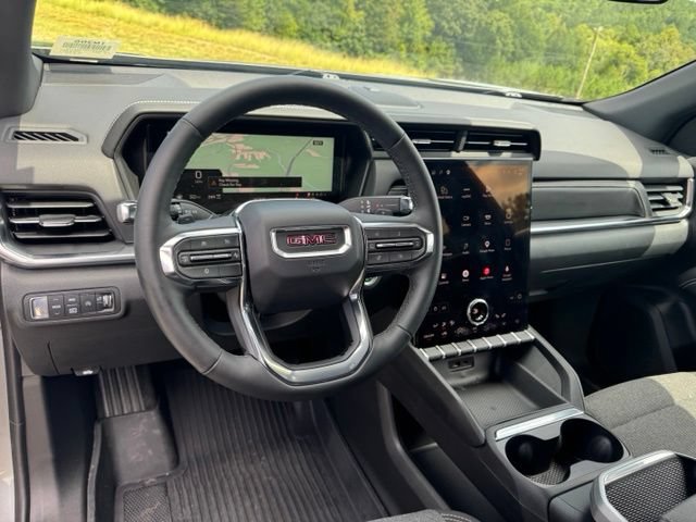 Used 2025 GMC Terrain Elevation AWD/4WD image 26