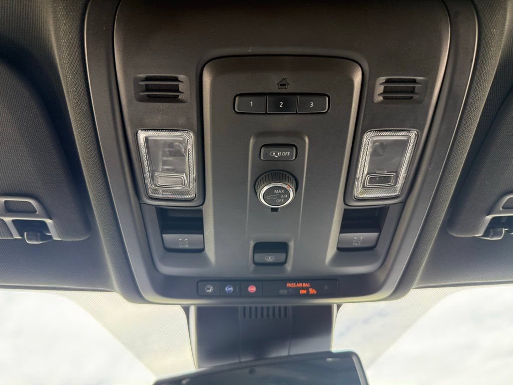 Used 2023 Chevrolet Suburban Z71 AWD/4WD image 5
