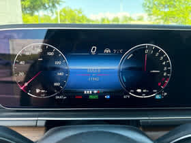 Used 2025 Mercedes-Benz GLE 450e 4MATIC image 12