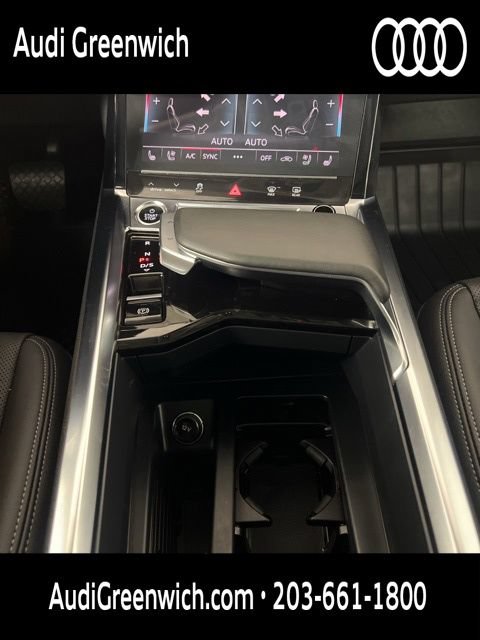 Used 2023 Audi e-tron Premium Plus w/ Premium Plus Package AWD/4WD image 18