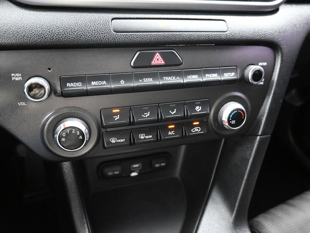Used 2022 Kia Sportage LX image 17